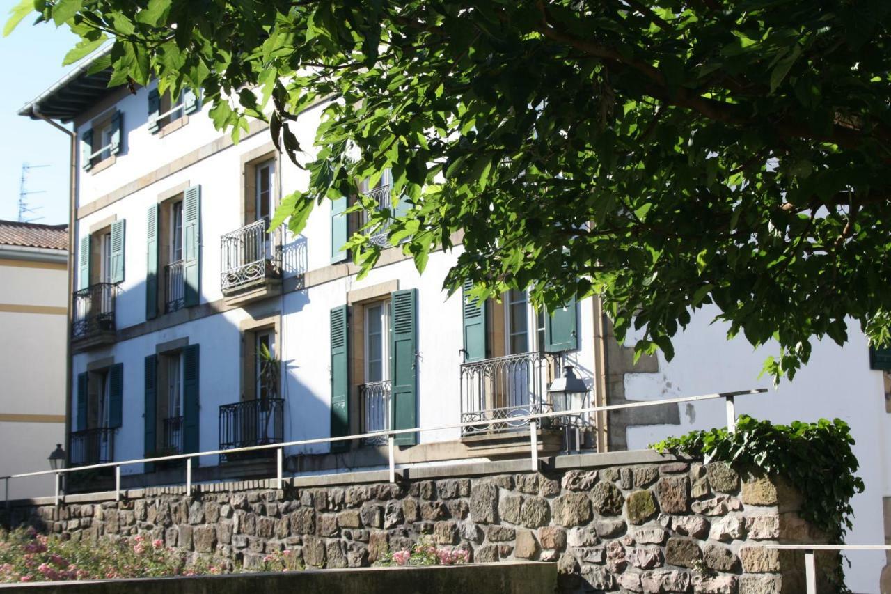 Eguzkilorea Hondarribia Exterior photo